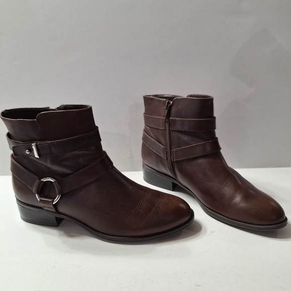 Lauren Ralph Lauren Classic Minimalist Brown Leather Ankle Boots Size 6.5 - Picture 3 of 11